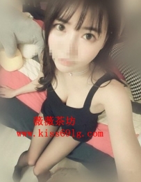 可心 162/D/22歲     波濤洶湧  算是空穴寂寞型的  豐滿的身...