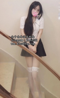 星星162/C/21歲  清純舞蹈學生妹   性感翹屁股 C奶粉色  姿勢...