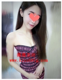 紫玲163.C.25歲  外貌清秀 不喜歡濃妝艷抹  但是穿上性感的...