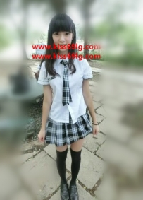 咩咩頭學生妹妹 秘密報班  藝名：笑笑 155cm B奶19歲 45kg 貧...