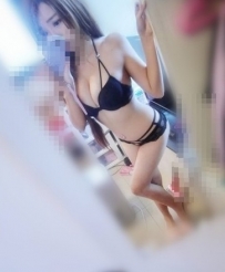 加菲   165.48.D.24粉嫩雙乳  高挑美腿 胸前倆顆奶球 服務主...