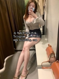 雅雅 165/E/26歲 #雙北 美腿正妹上搖很厲害   身材火辣 胸很大 服務技術好 熱情好聊