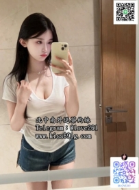 希可 163/E/26歲 #高雄 性感的身材 天然真胸   饑渴到不行 如狼似虎  挑逗你的每個敏