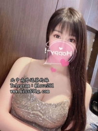 伊柔165/E/29歲 超大超圓的奶  看到就有很想舔  很想揉的衝...